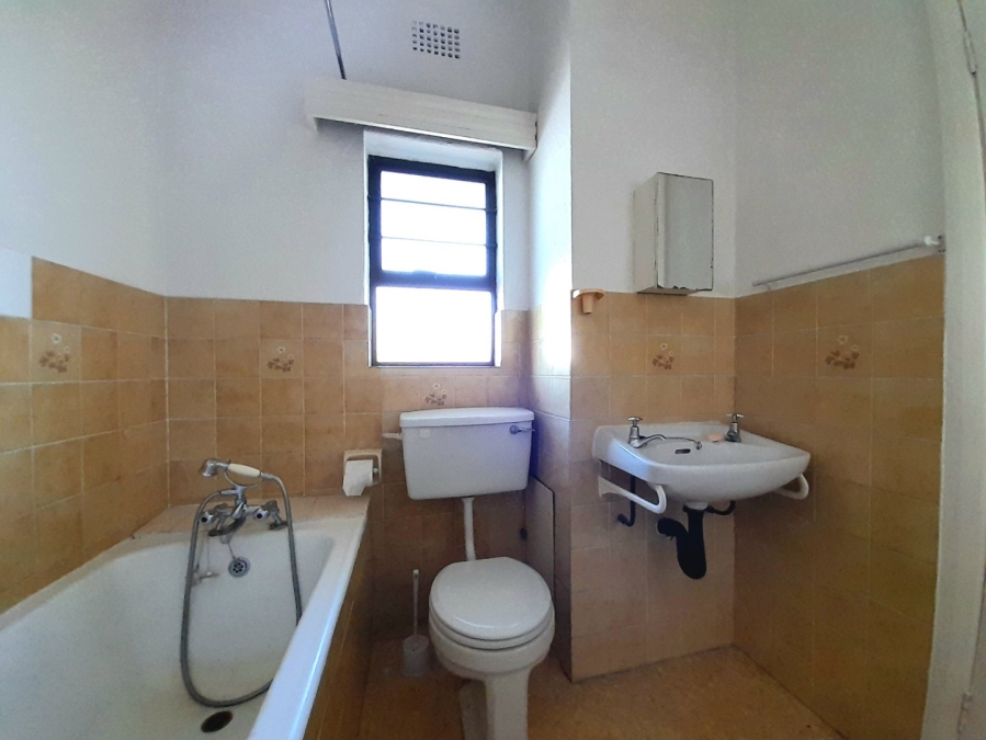To Let 1 Bedroom Property for Rent in Kenilworth Western Cape